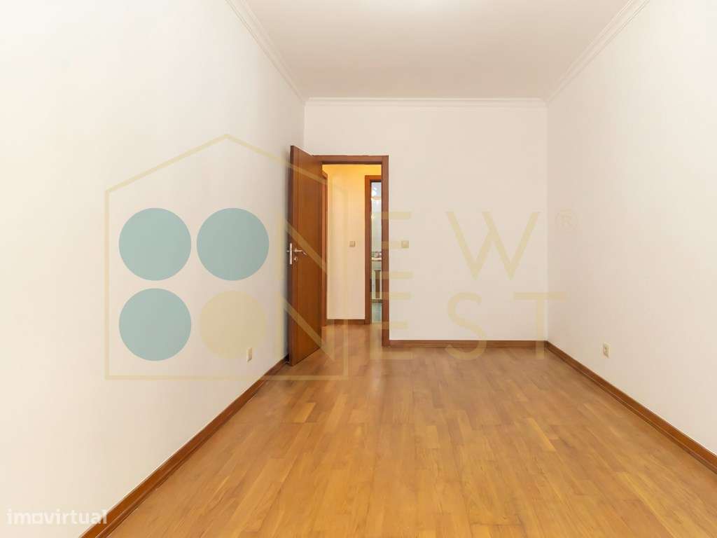 Apartamento T4 com 150m2 junto à Estrada das Machadas | Setúbal-22