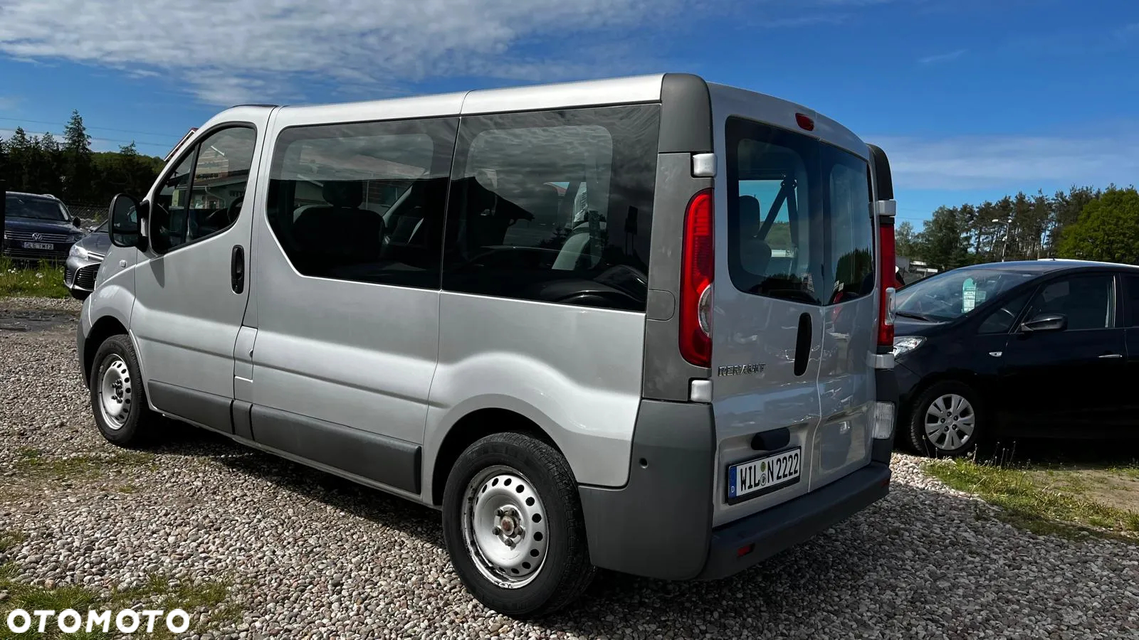 Renault Trafic 2.0 dCi 115 Combi L1H1 teilverglast - 9