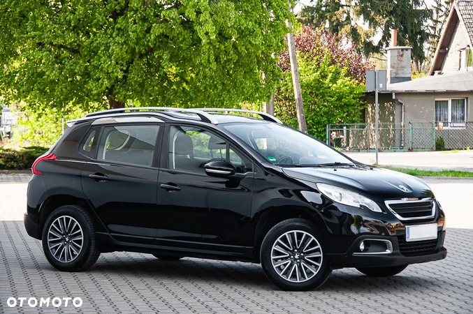 Peugeot 2008 1.6 e-HDi Style S&S - 13