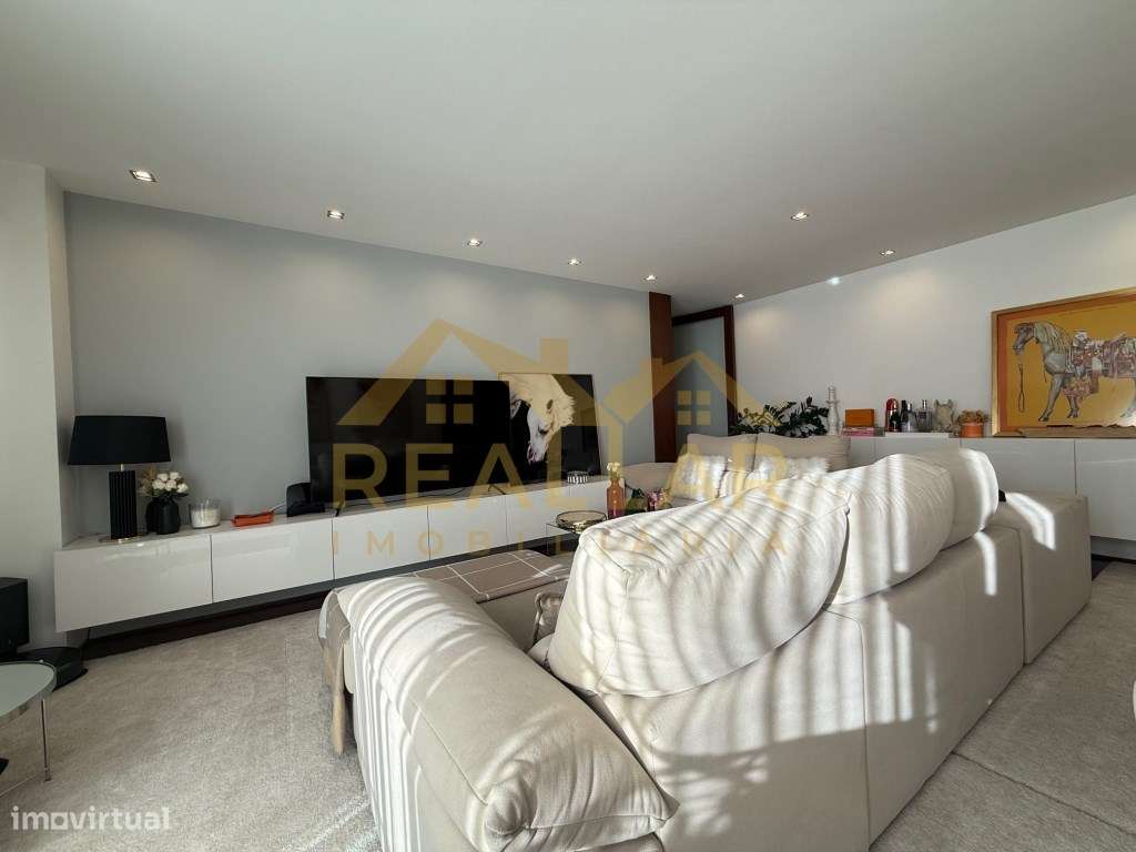 Apartamento T2 Moderno e Sofisticado - Conforto e Qualidade em Cada... - Grande imagem: 4/27