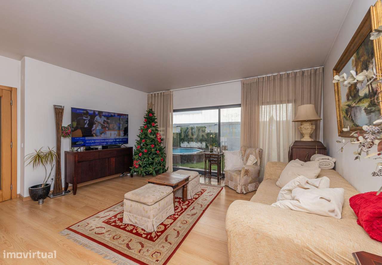 Moradia Moderna T4 em São Domingos de Rana, Cascais-6