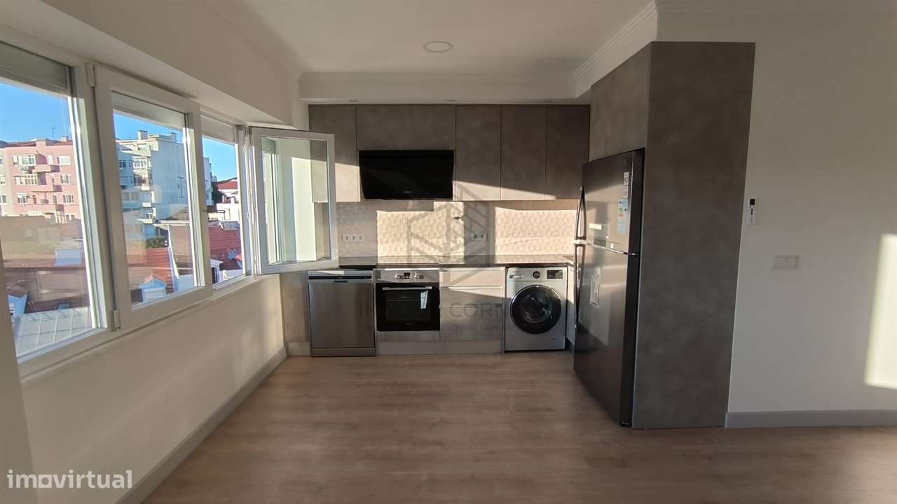 Apartamento T4 DUPLEX Venda em São Vicente,Lisboa-34