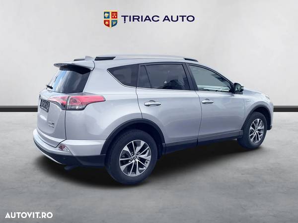 Toyota RAV4 - 5