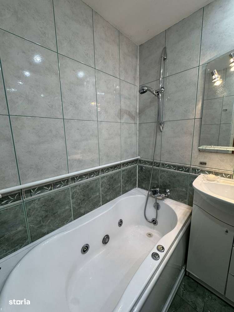 APARTAMENT 3 CAMERE RAHOVA ANTIAERIANA 61 MP - Imagine principală: 5/13