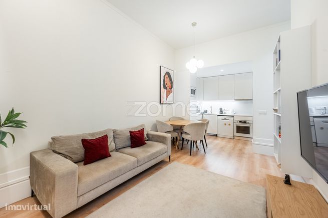 Apartamento T2 para Venda – Junto ao Coliseu do Porto-4