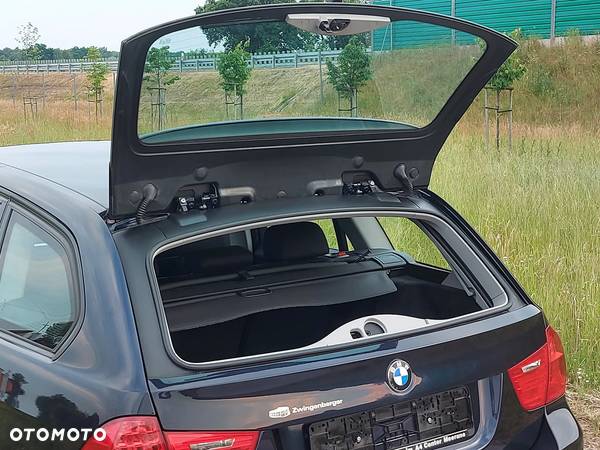 BMW Seria 3 320i Touring Edition Exclusive - 15