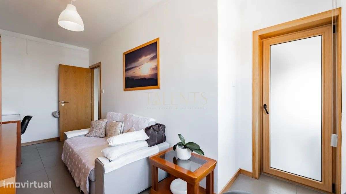 Apartamento T3 em Penafiel (2 Frações: T2+T1)-14