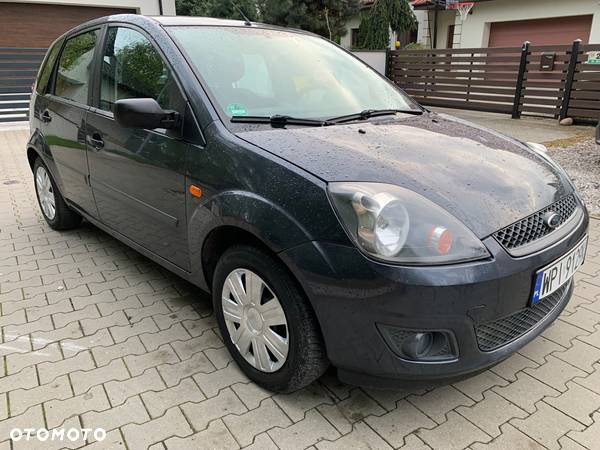 Ford Fiesta 1.4 Trend - 2