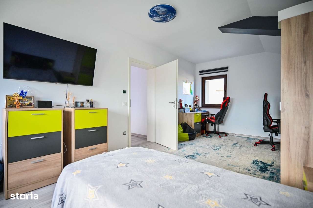 Casa individuală de vânzare Sânpetru, 5 camere, garaj, foișor, curte-12
