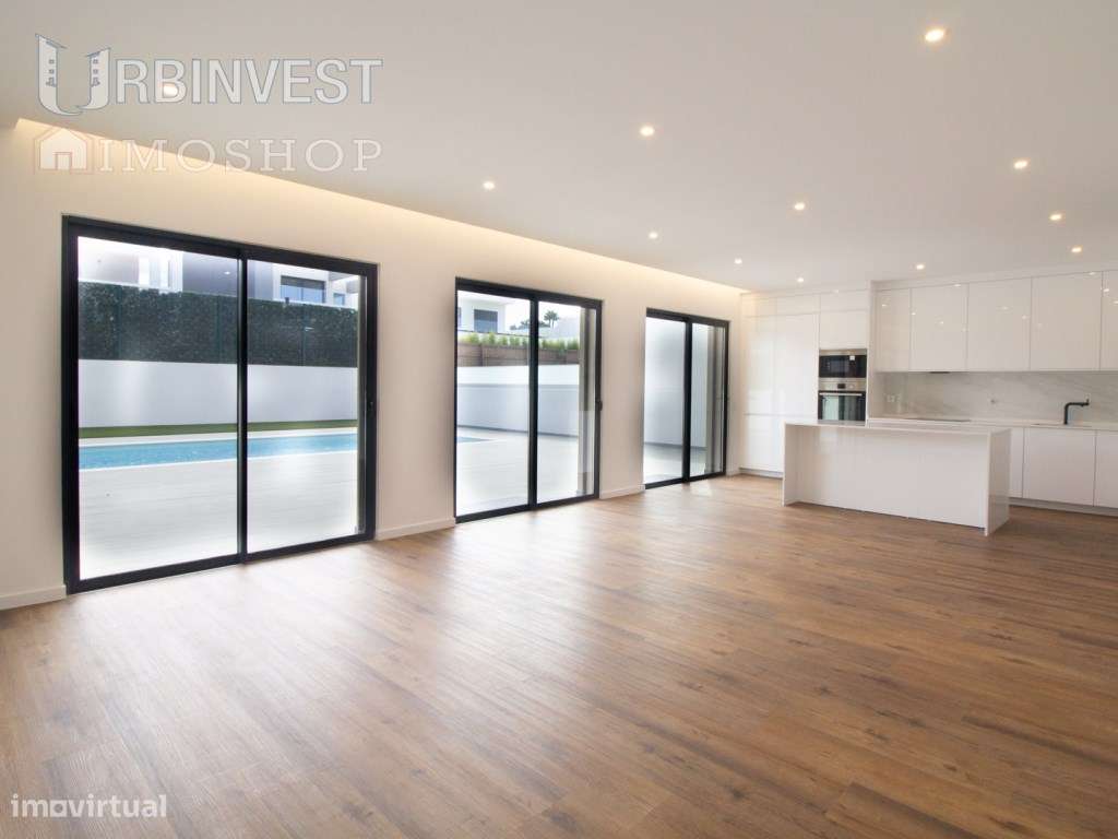 Moradia T4 a curta distância da praia do Almargem, em Quarteira, Al... - Grande imagem: 5/46