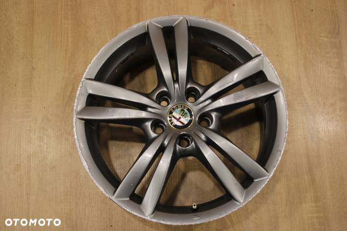 FELGA ALUMINIOWA 17" ALFA ROMEO GIULIETTA - 1