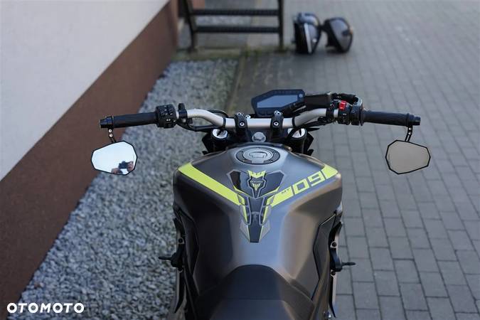 Yamaha MT - 16