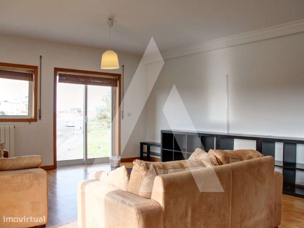Apartamento T3 Oliveira do bairro-5