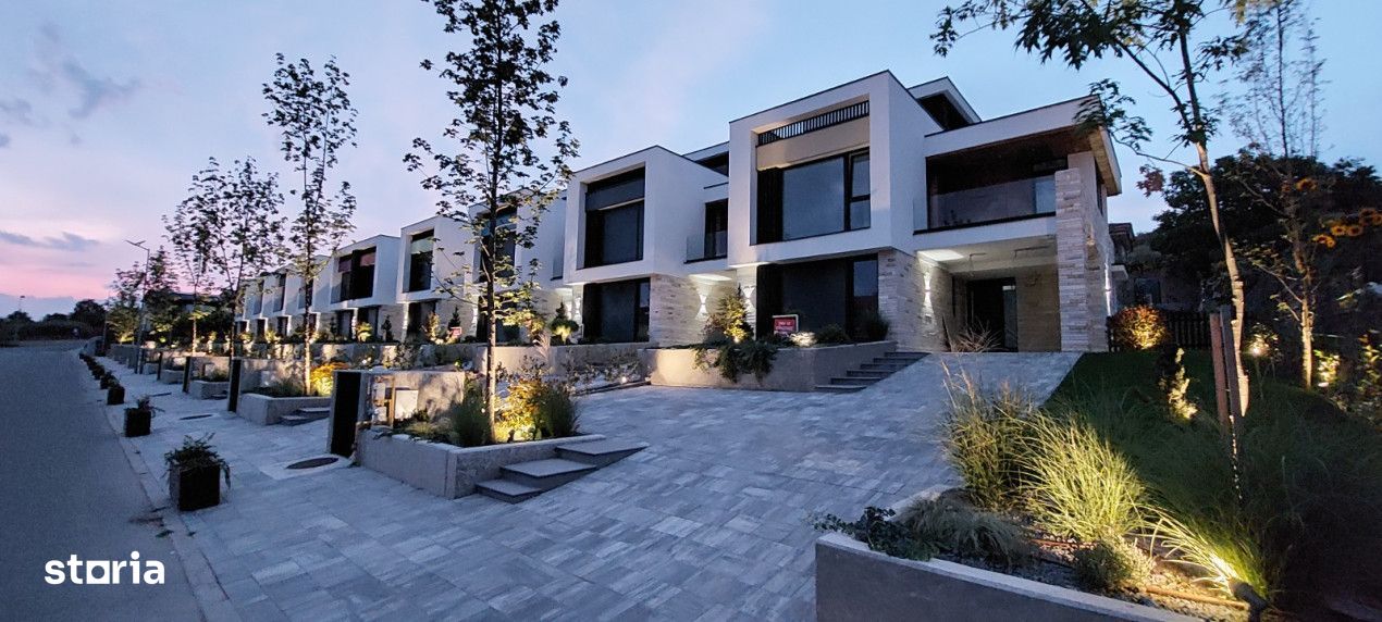 Casa ultra premium cu terasa panoramica si gradina, 118mp, zona Blv. M