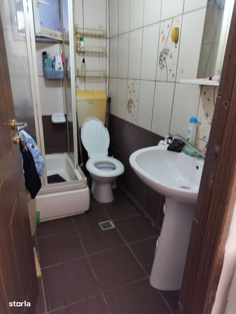 Vând casă Mioveni cartier Colibasi - Imagine principală: 4/13