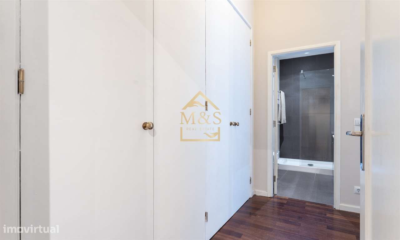 Apartamento T4-Varanda-Garagem - 600Mts da Praia - Metro- Matosinhos-32