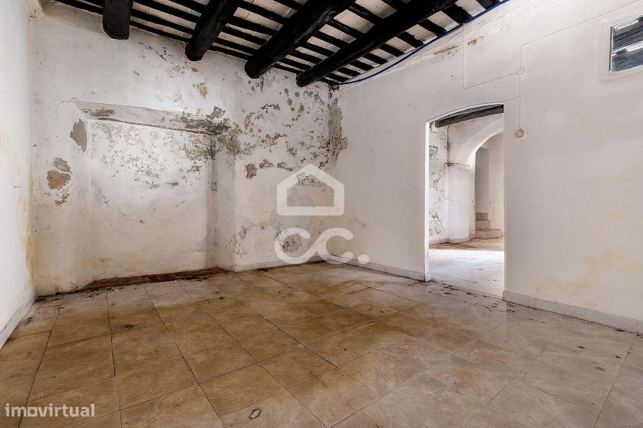 Moradia T1 de R/C em Prédio Multifamiliar para Recuperar | Borba, Évor - Grande imagem: 5/18