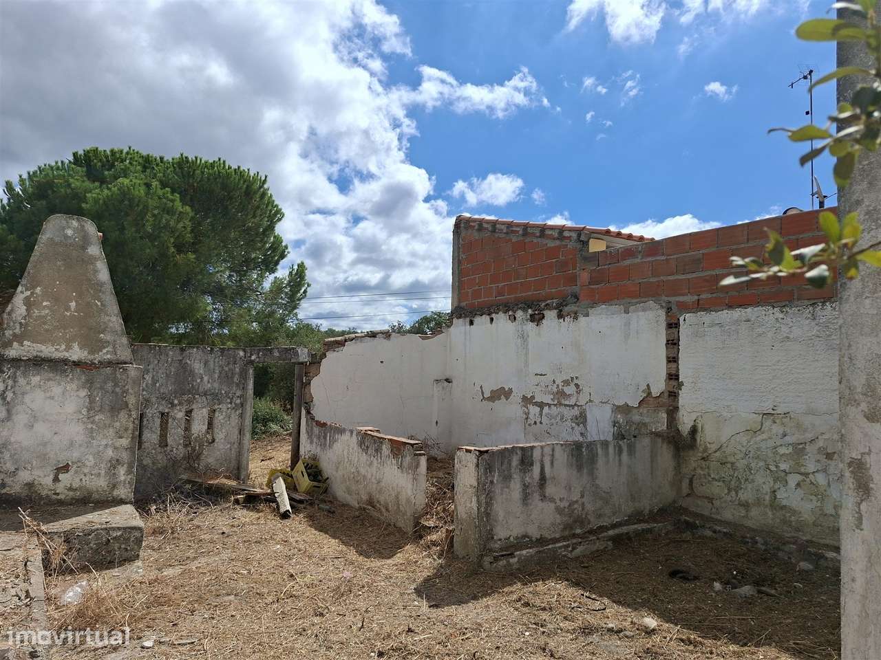 Venda Conjunta de 2 Moradias - São Facundo - Abrantes-19