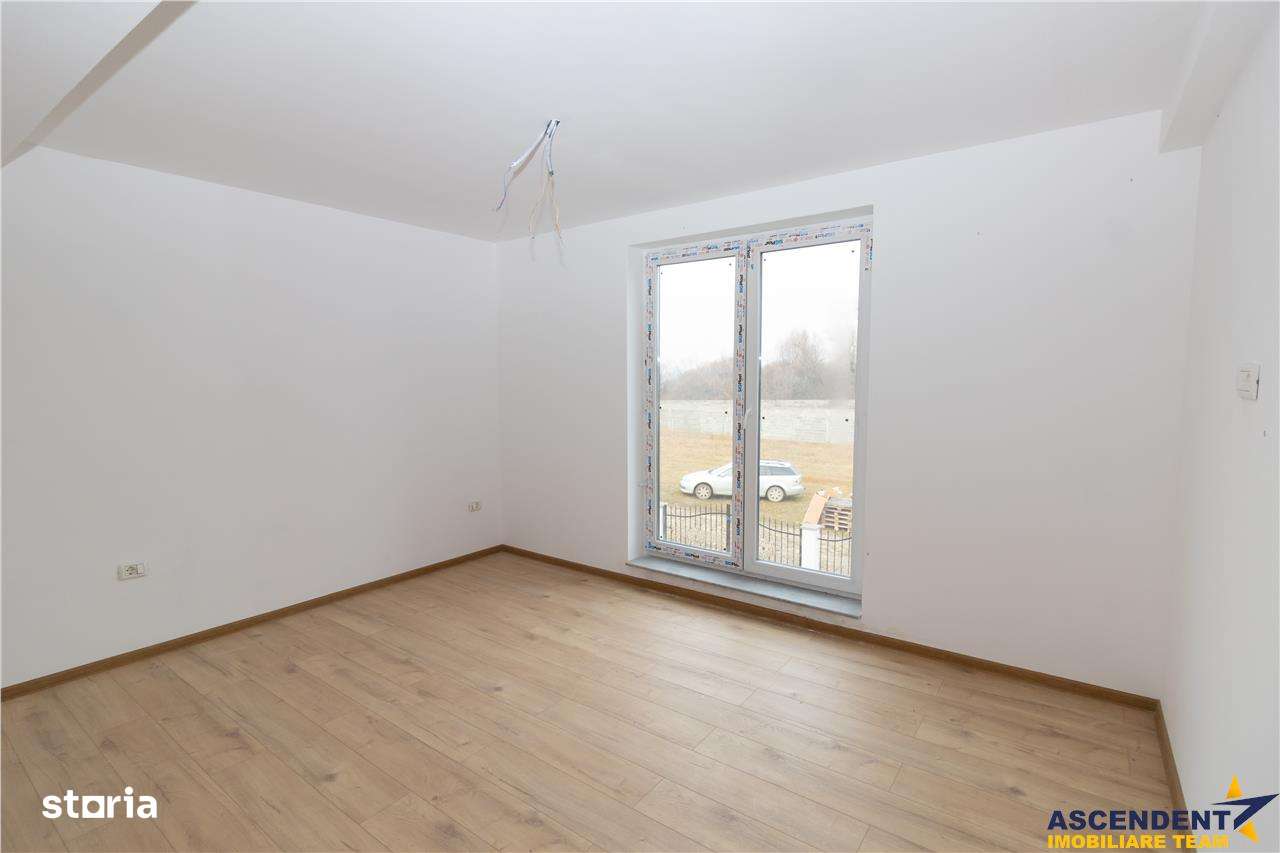 Vila calitativa, lumioasa linie, incalzire pardoseala, utilitati, Sanp - Imagine principală: 5/8