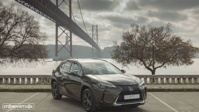 Lexus UX 250h Premium - 3