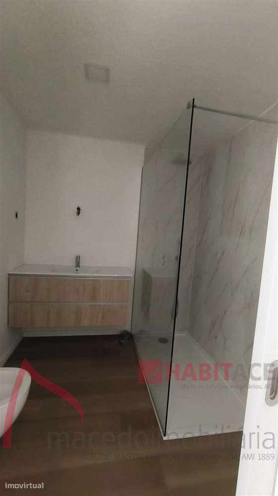 MORADIA T3 A VENDA | CONFORTO, DESIGN E QUALIDADE EM PÓVOA DE LANHOSO,-15