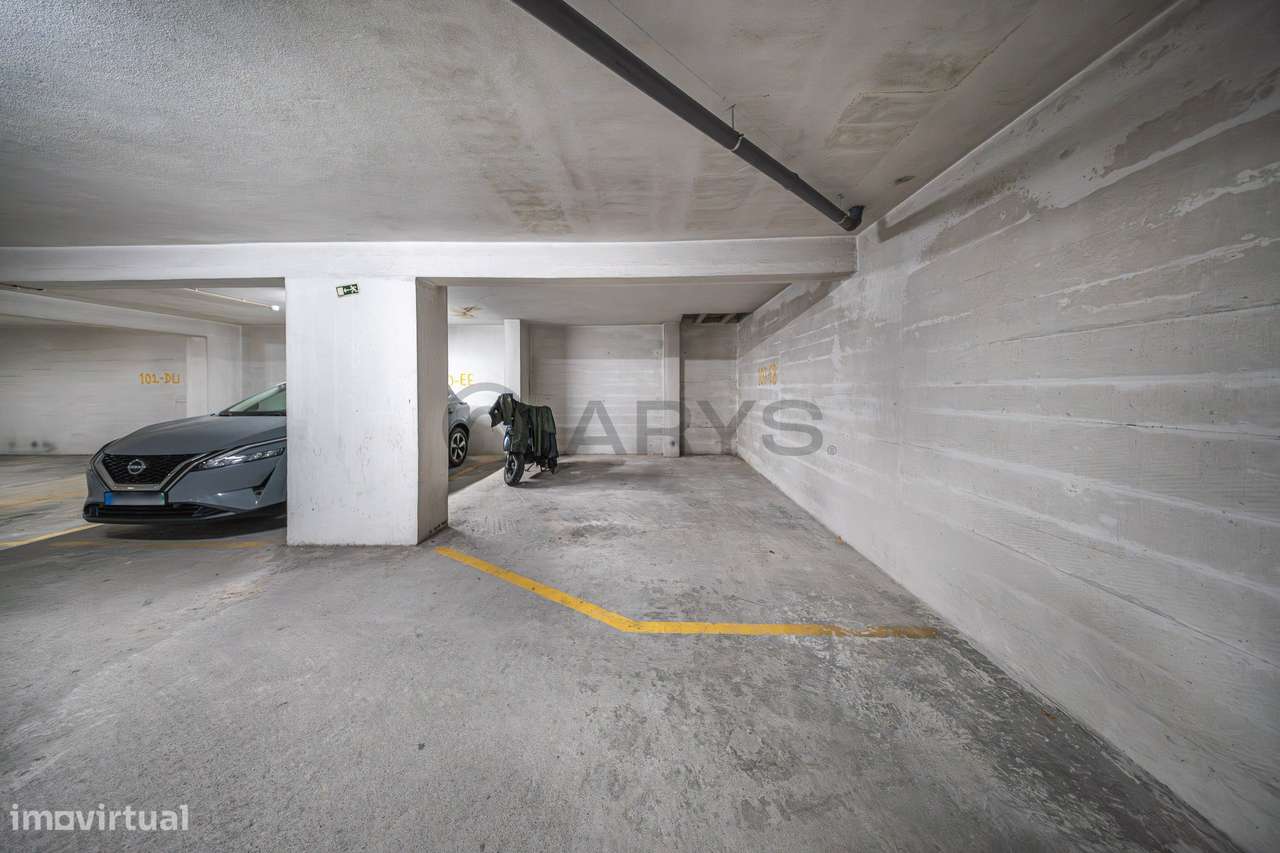 Apartamento T1+1 localizado em São Vitor constituído por elevador e...-17