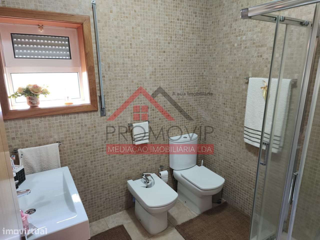 Moradia Bi-Familiar T3+T2 São Tiago Carreira STS-24