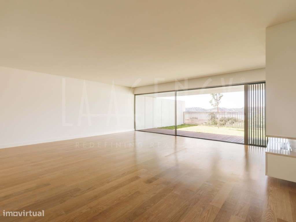 Moradia V5 - Um Refúgio Contemporâneo com Vista Rio Tejo - Grande imagem: 2/26