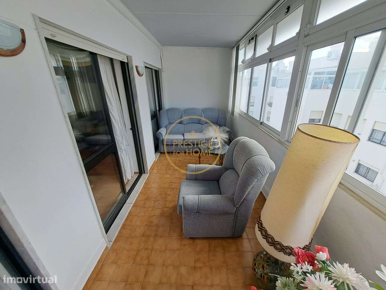 PENTHOUSE T3+1, GARAGEM E ARRECADAÇÃO LOULÉ CENTRO - Grande imagem: 5/38