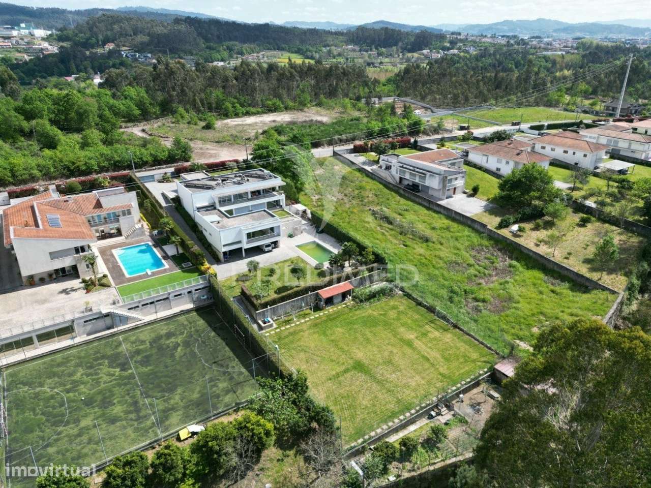 Fantástica Moradia Individual T4 de Luxo em Guimarães - Grande imagem: 4/40