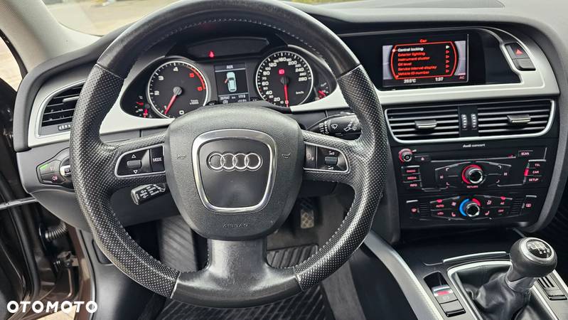 Audi A4 2.0 TDI Quattro - 8