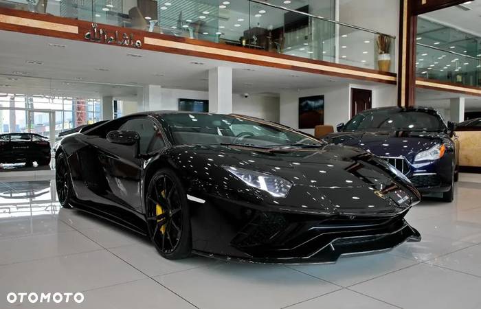 Lamborghini Aventador LP 750-4 Superveloce - 2