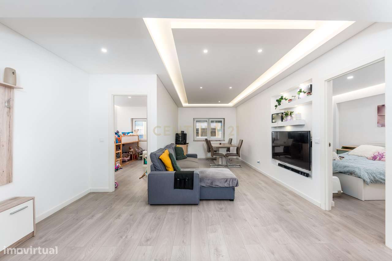 T2 Remodelado No Centro Do Cacem