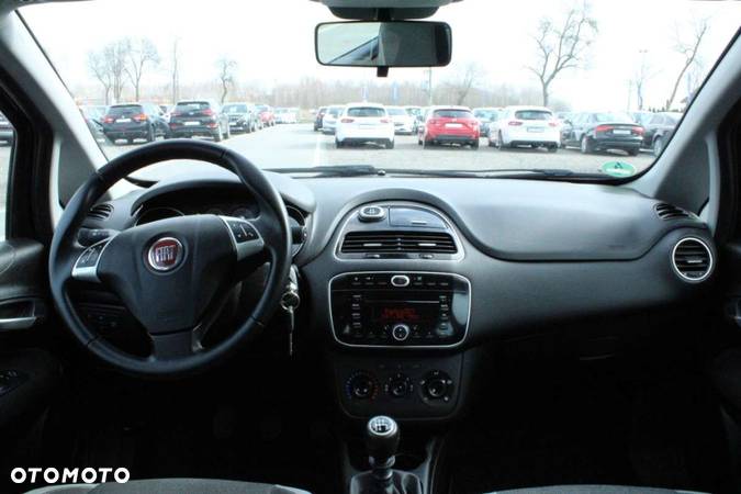 Fiat Punto 2012 - 17