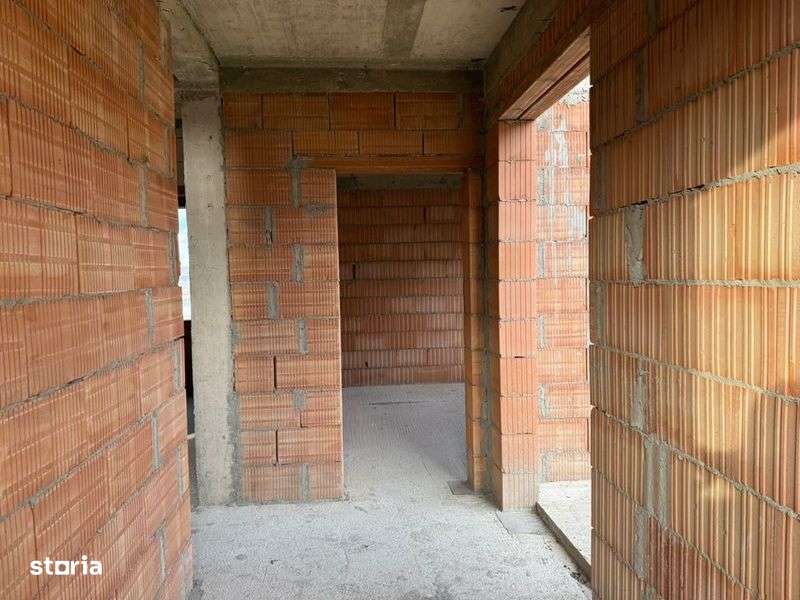 Casa “la rosu” individuala S+P+E - Imagine principală: 4/8