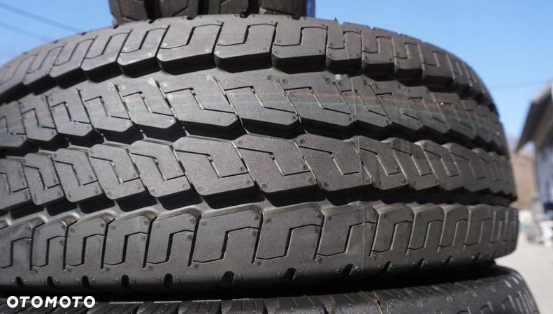 Continental VancoCamper 215/70R15C 109R L161 - 6