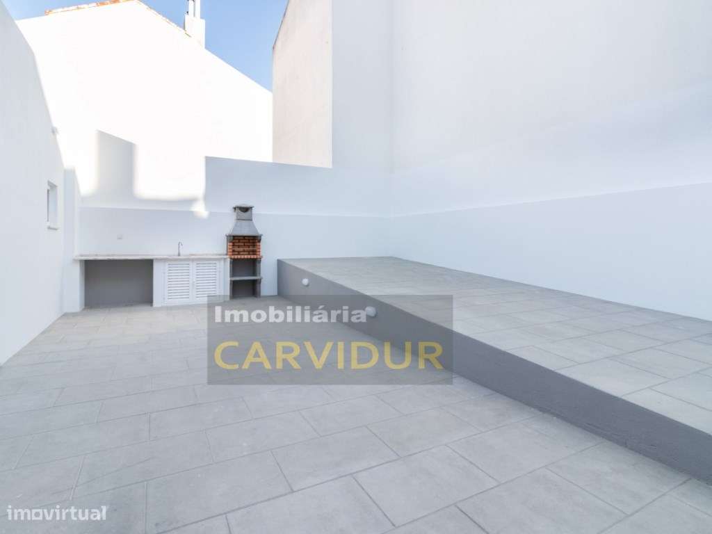 Apartamento T3 remodelação contemporânea com Quintal-5