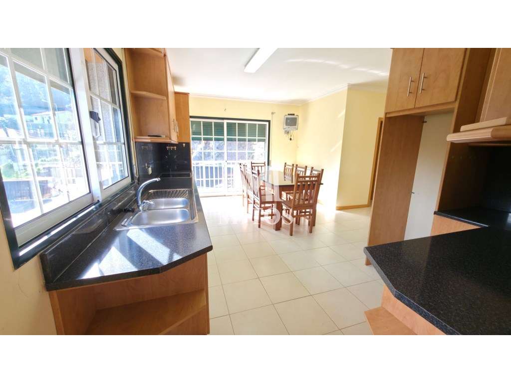 Moradia T5 Bifamiliar situada em Vilarelho (Caminha) - Grande imagem: 4/39