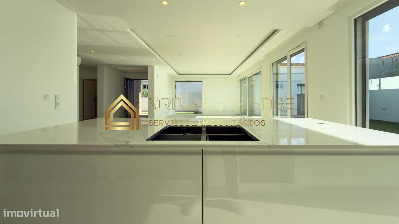 Moradia Térrea T4 Nova com Piscina em S. Simão – Azeitão-9