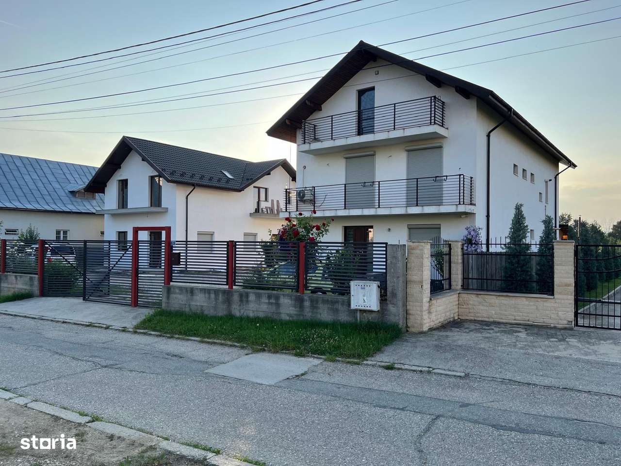 Casa/ Spatiu comercial Mioveni, Robea, 6 cam, 400mp, Zona Rezidentiala-0