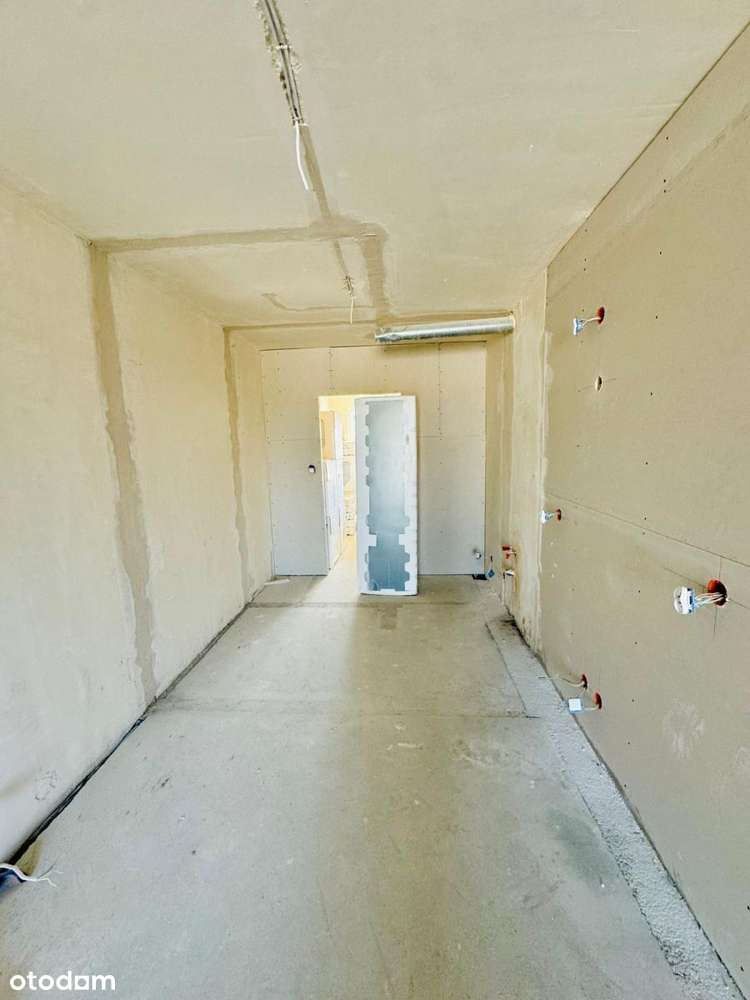 3 mieszkania 2pok. + 3 m. w hali g.-8