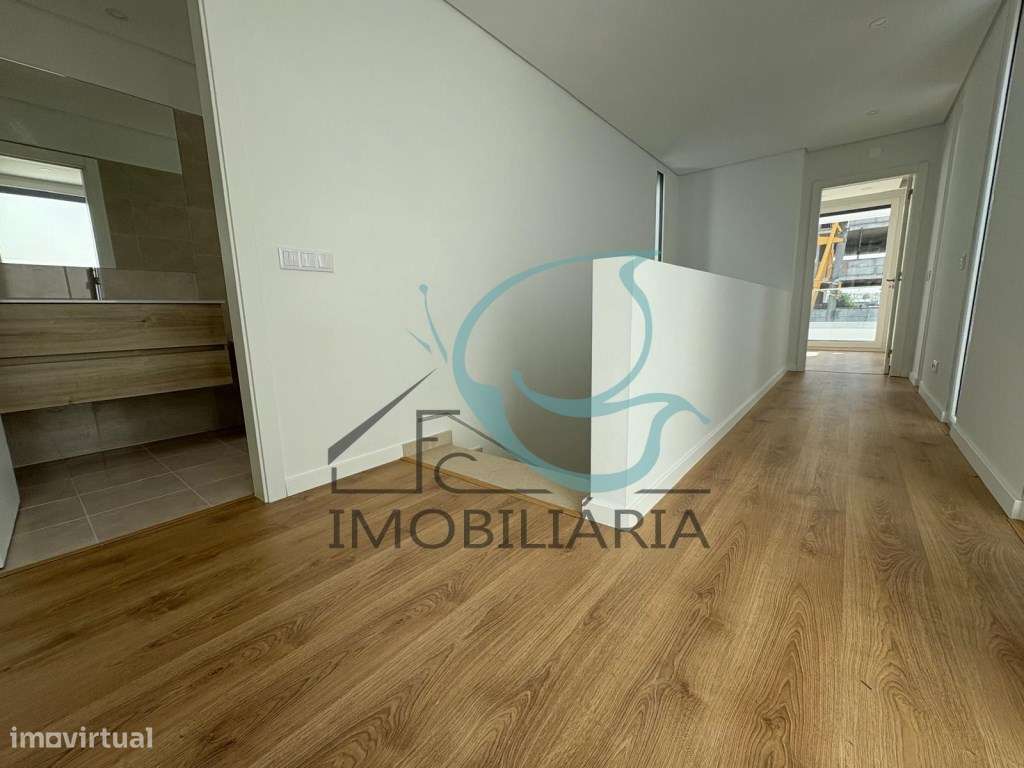 Moradia T3 com acabamentos de Luxo e Piscina - Quinta da Amizade-31