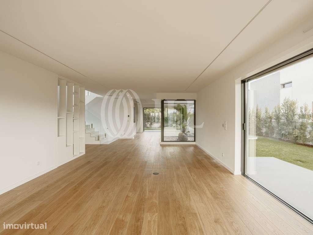 Moradia T5+2 com jardim e piscina em Birre, Cascais - Grande imagem: 5/29