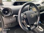 Toyota Prius - 16