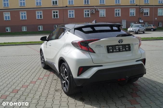 Toyota C-HR Hybrid Style Selection - 5