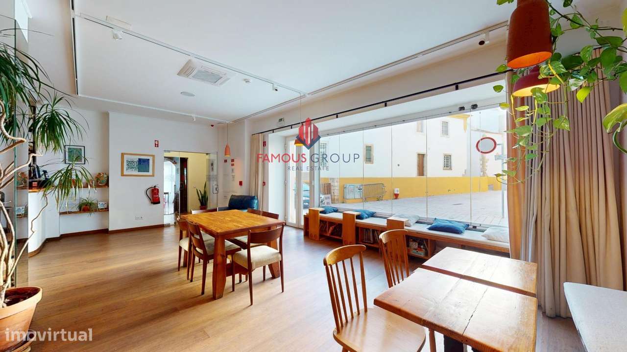 Prédio Histórico com Alojamento Local, Restauração e Espaço...-5