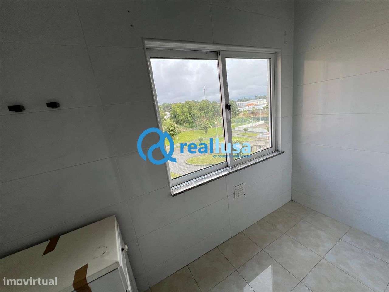 Apartamento T3 c/ garagem Canelas Vila Nova de Gaia-16