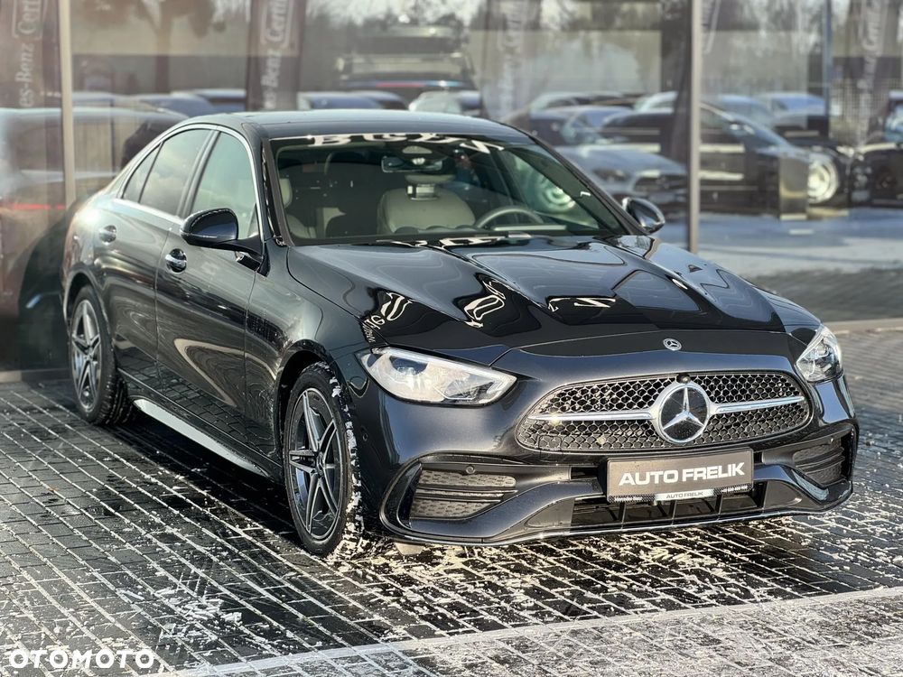 C 180, Linia AMG, Pakiet Advanced Plus, Keyless GO, HAK
