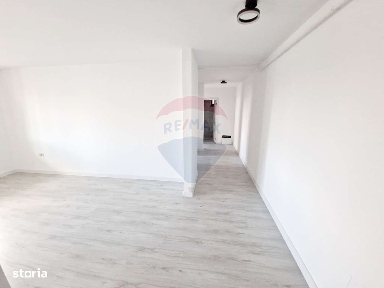 Apartament nou, 2 camere cu balcon - Imagine principală: 5/20