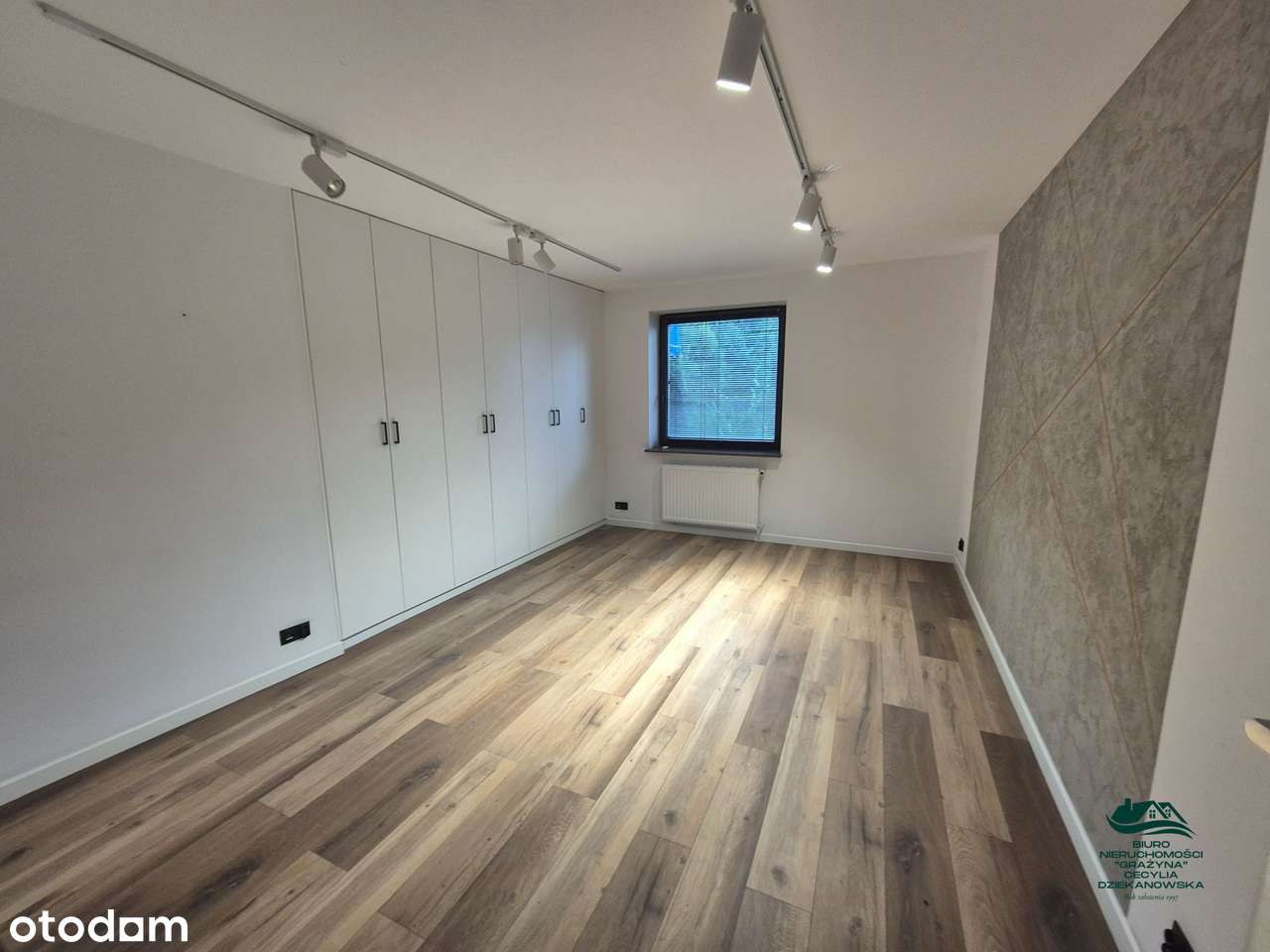 Dom 3kondygnacyjny centrum Aleksandrowa Kujawskiego z działką-8